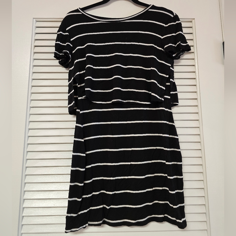 Hug - Black & White Striped Short-Sleeve Two Layer Dress